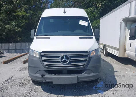 2019 Mercedes-Benz Sprinter 2500 High Roof V6 из США, поврежденный, VIN WD3PF1CD2KP038366